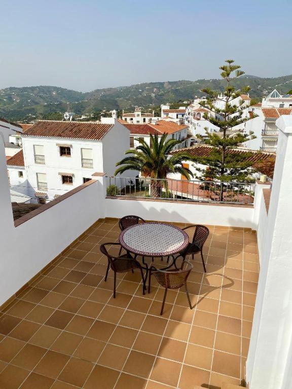 Casa Con Increibles Vistas A Las Montanas Y Al Mar Frigiliana Extérieur photo