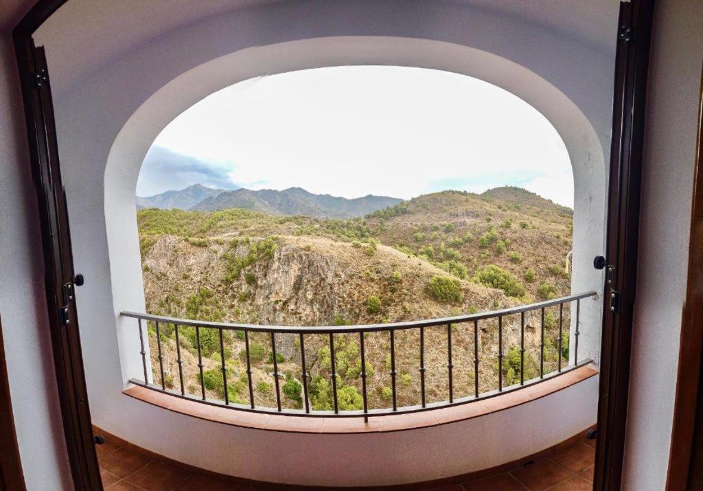 Casa Con Increibles Vistas A Las Montanas Y Al Mar Frigiliana Extérieur photo